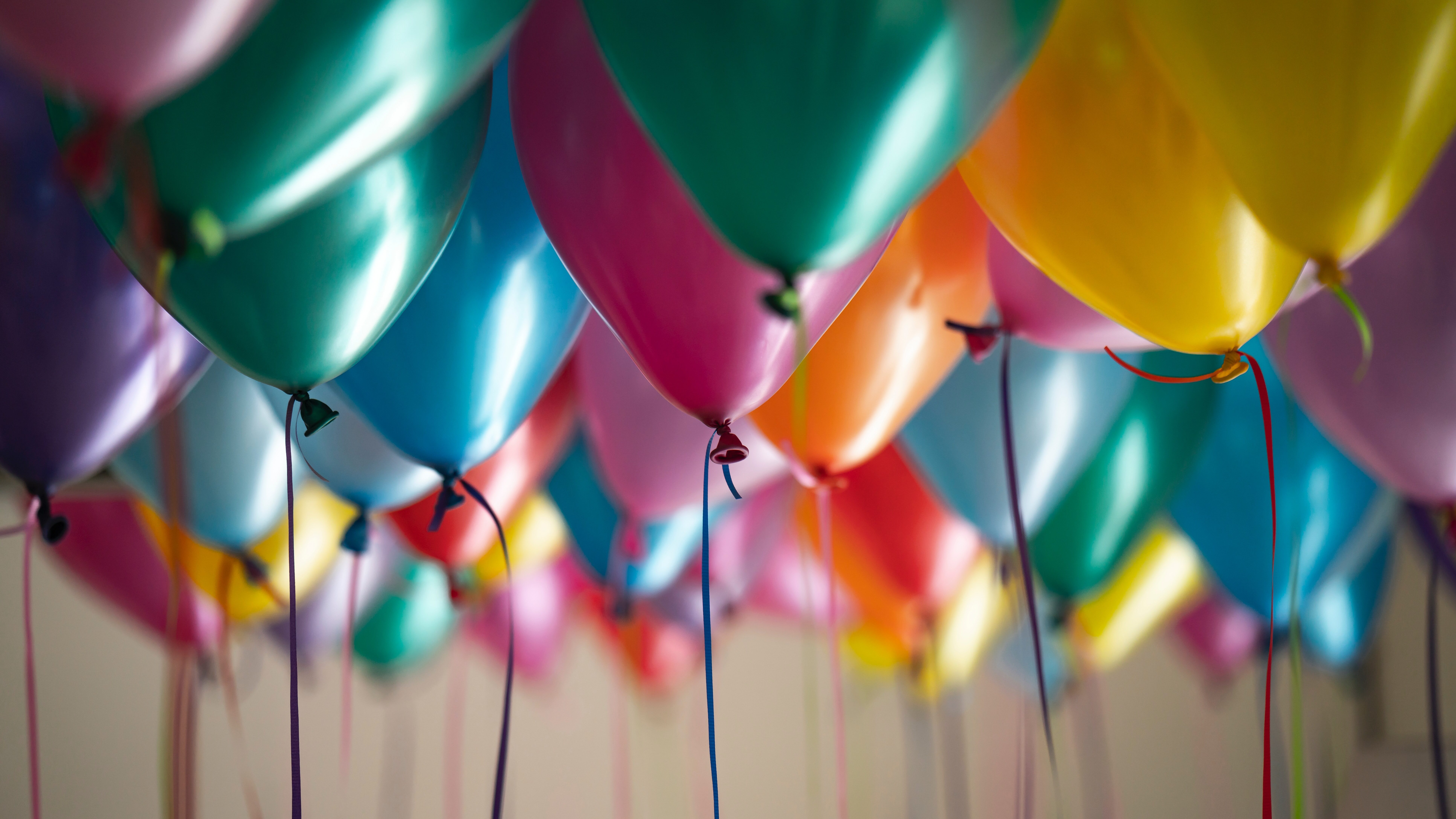 Ballonger ©adi-goldstein-Hli3R6LKibo-unsplash.