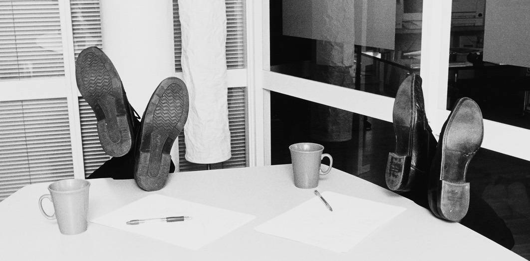 Beina på bordet - Foto av Raymond Mosken